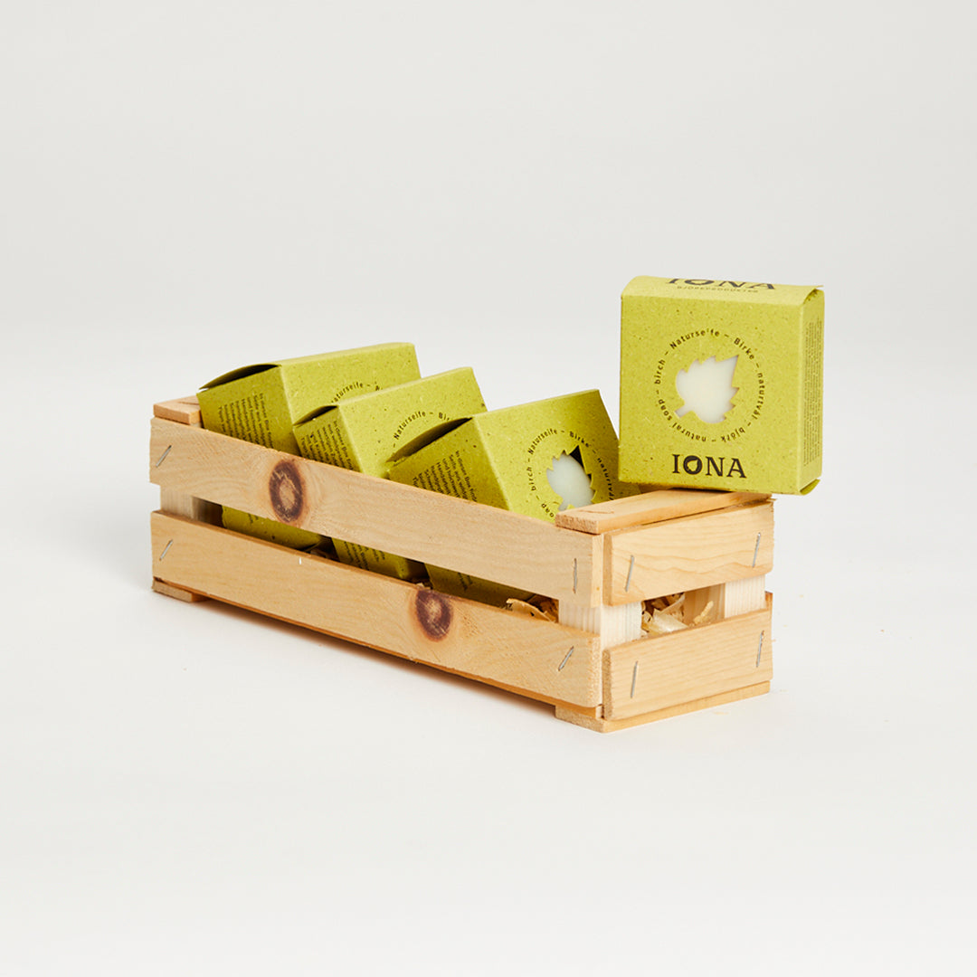 Zirbenholzkiste mit 4 Birkenseifen
