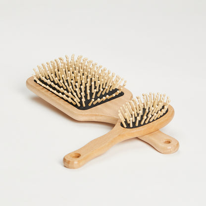 Haarbürste mit runden Holznoppen