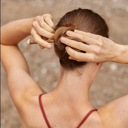 handgeschnitze Haarstäbe von VEE